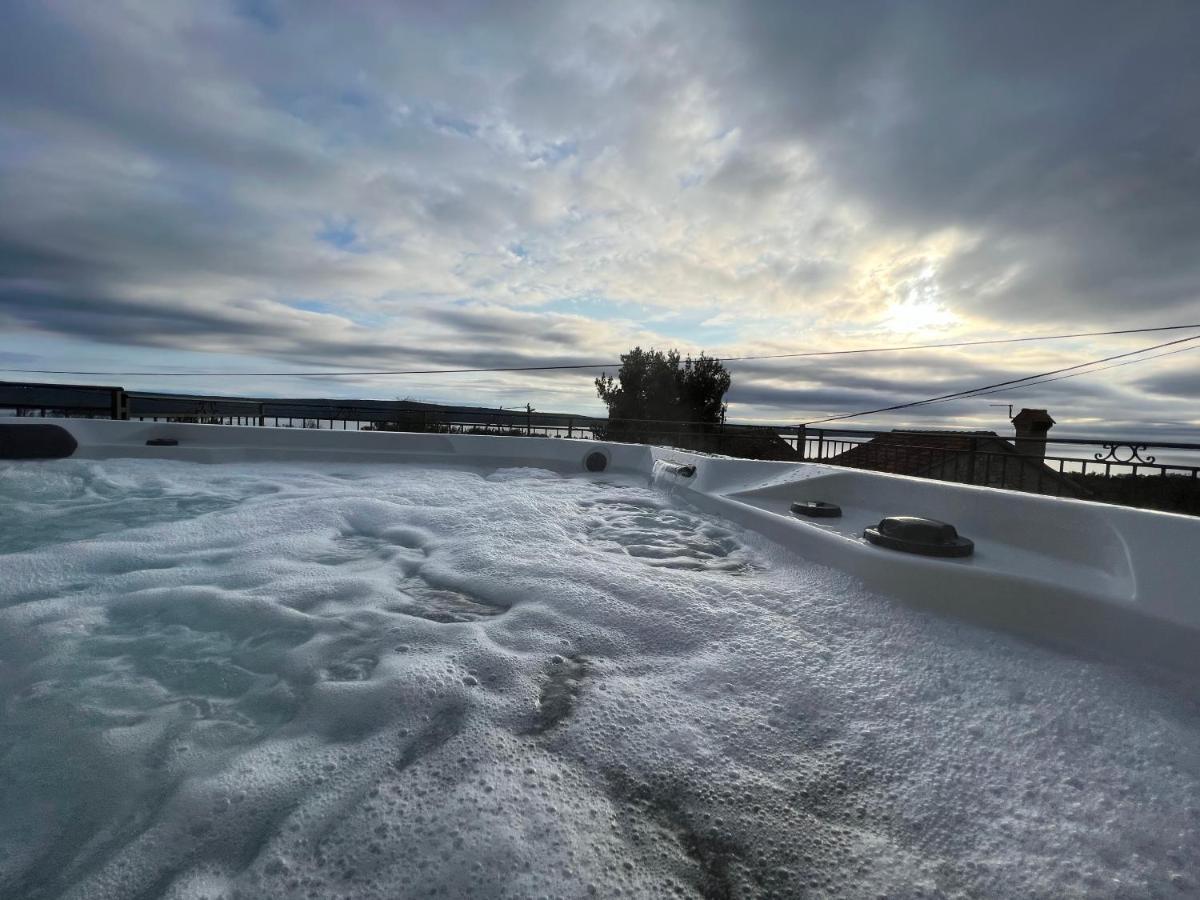 Podgora Experience Suite With Jacuzzi Nerezine Buitenkant foto